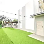 Maco Home Premium Suite Corner At Mount Austin Taman Daya