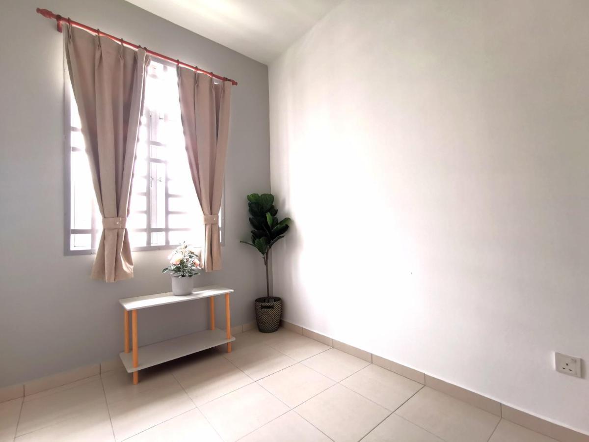 Maco Premium Corner At Mount Austin Taman Daya Holiday home Johor Bahru