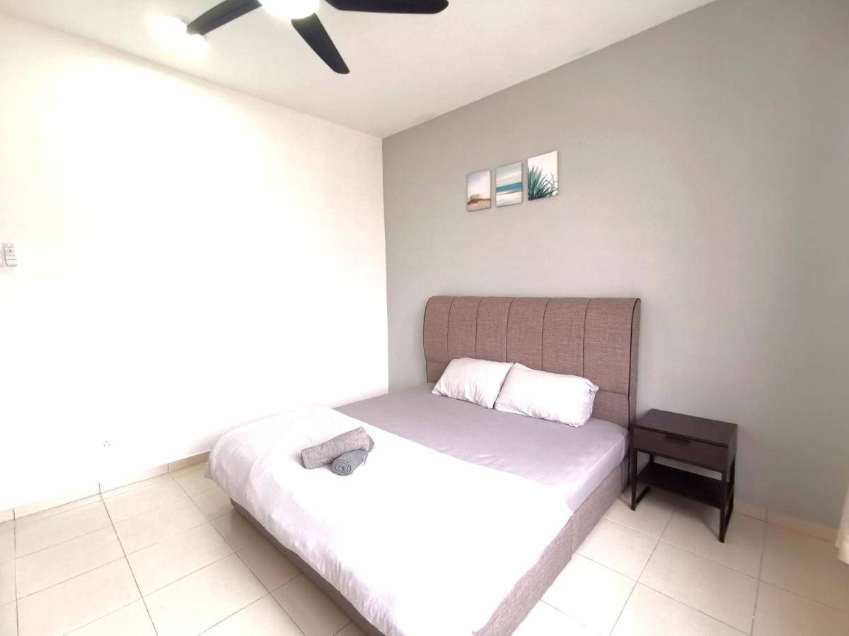 Maco Premium Corner At Mount Austin Taman Daya